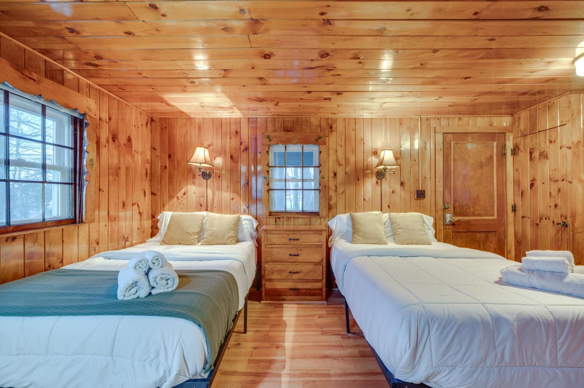 Apartamento Cozy Laconia Studio With Pool Access - 2 Mi To Lake! Exterior foto